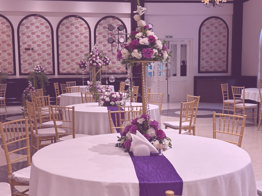 A photo of beautiful centerpiece in a banquet hall